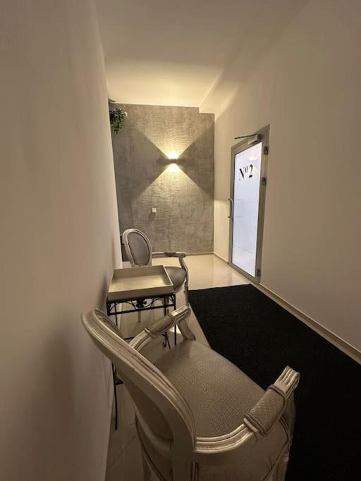 Salt Inn Apartments No 2 - Jacuzzi Величка Екстериор снимка