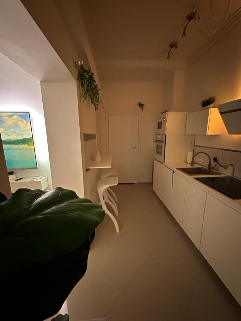 Salt Inn Apartments No 2 - Jacuzzi Величка Екстериор снимка